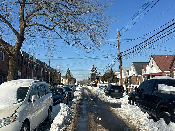 5th image of 115-28 203rd St