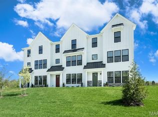 308 Indigo Ct #40-301, Chesterfield, MO 63017