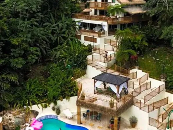 Calle 9 Mameyes Ii Colinas Del Yunque I #19, Rio Grande, PR 00745