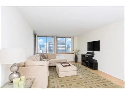 Rented by Douglas Elliman | media 32