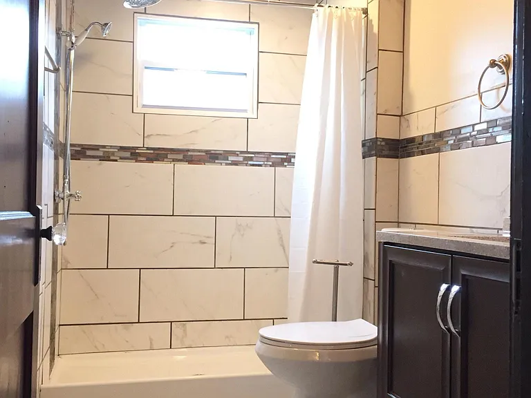 848 Elk St #2 — Photo 8