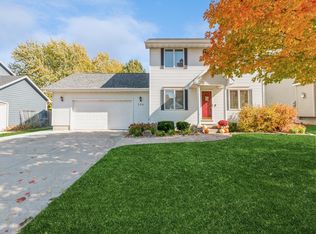 506 Larson Dr, Huxley, IA 50124