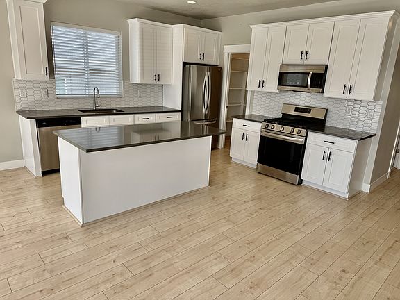 4th image of 7646 S Waverly Hills Ln