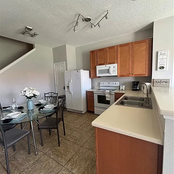 5479 Paradise Cay Cir — Photo 5