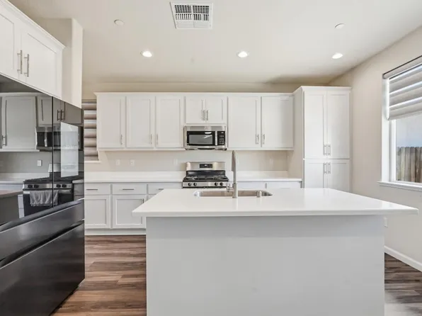 4369 Icon Ave, Modesto, CA 95356