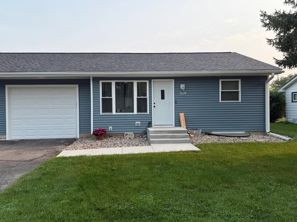 509 4th St, Waunakee, WI 53597