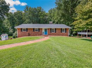 6325 Arden Cir, Clemmons, NC 27012