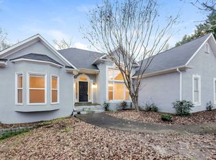 191 Cobblestone Cv, Sharpsburg, GA 30277