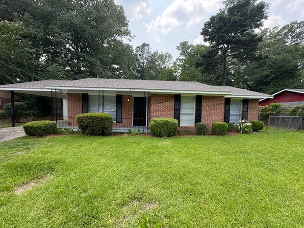 1229 Celia Dr, Columbus, GA 31907