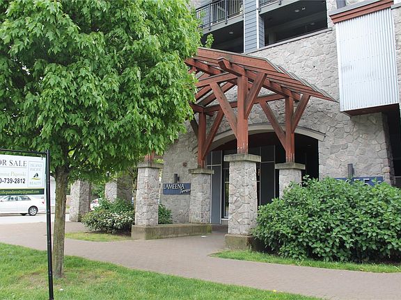 3rd image of 2655 Sooke Rd #312