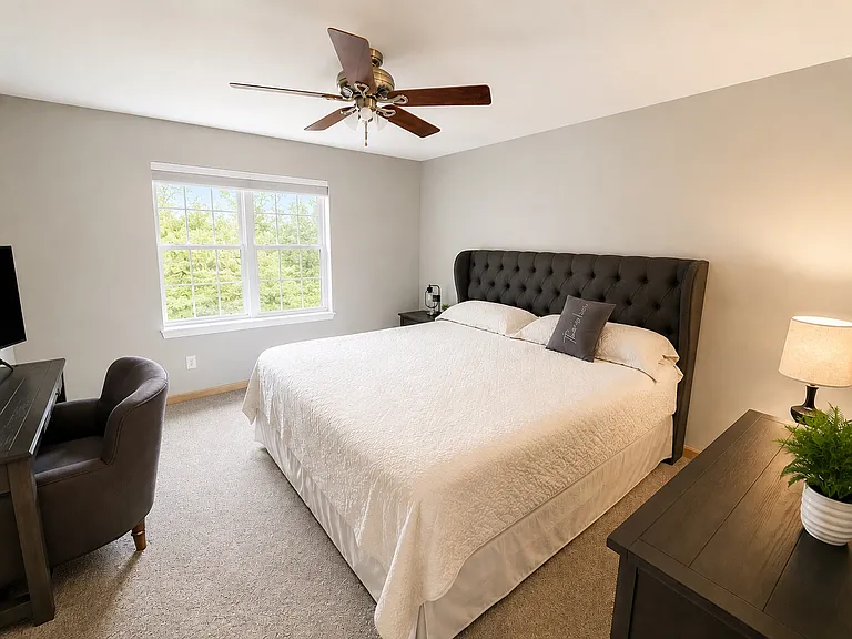W143N9638 Amber Dr — Photo 7