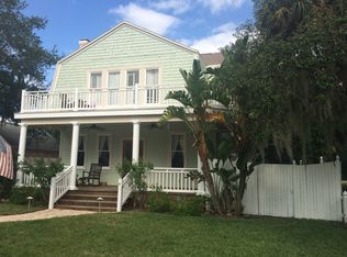 661 Edgewater Dr, Dunedin, FL 34698
