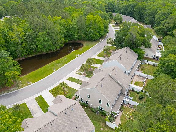 4th image of 1676 Saint Johns Parrish Way
