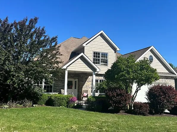 203 Azalec Dr #L-901, Mayfield, PA 18433