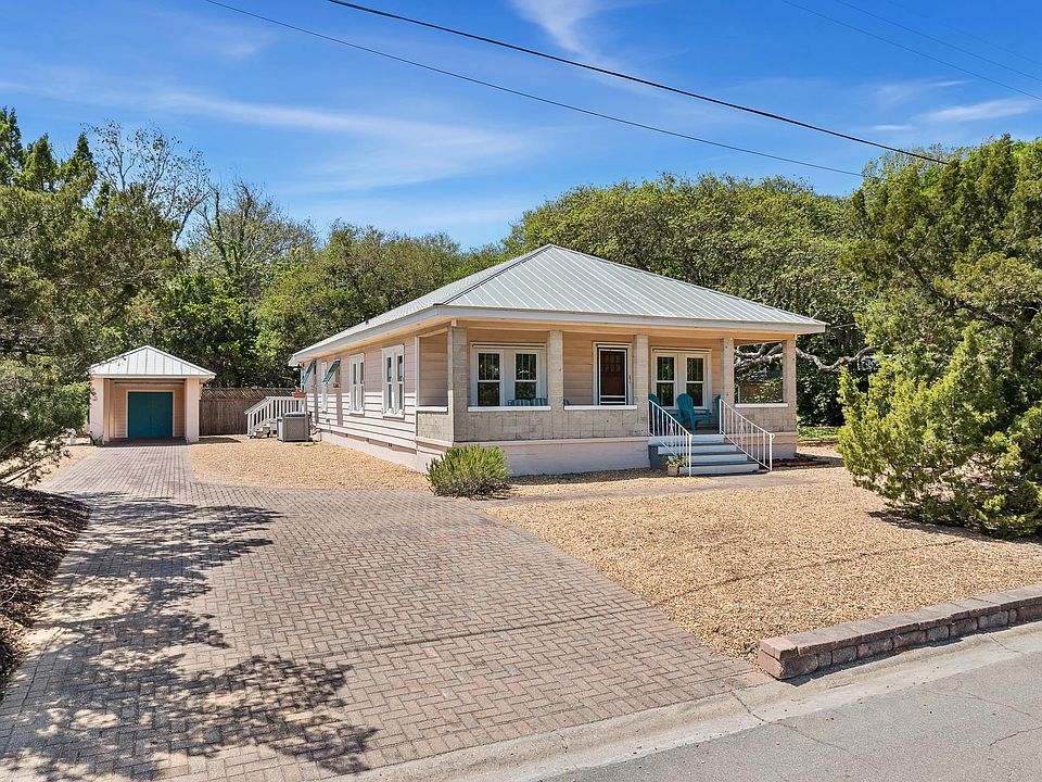 1st image of 24 Flamingo Dr