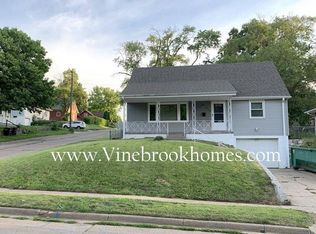 4548 Saratoga St, Omaha, NE 68104