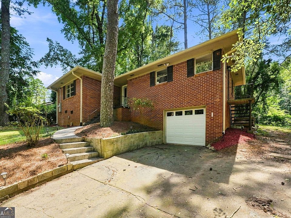 1st image of 128 Dickson Ct