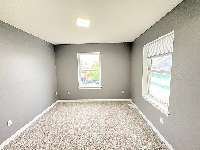 310 Whittemore St — Photo 14
