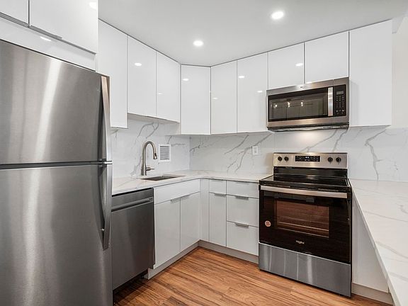 3rd image of 7855 Boulevard East APT 6K