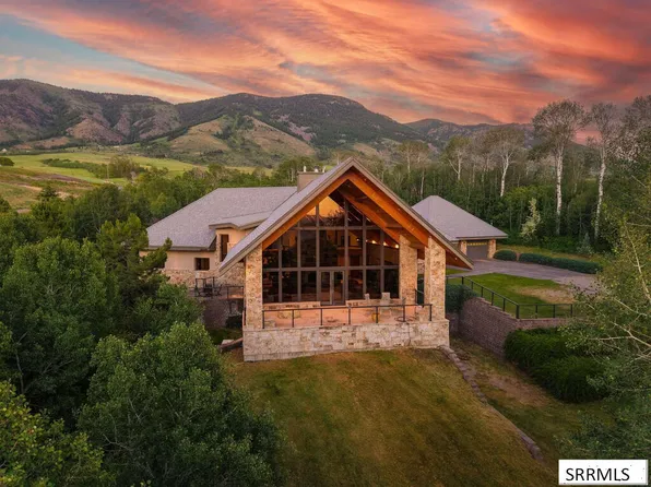 1755 E Nestor Rd, Inkom, ID 83245