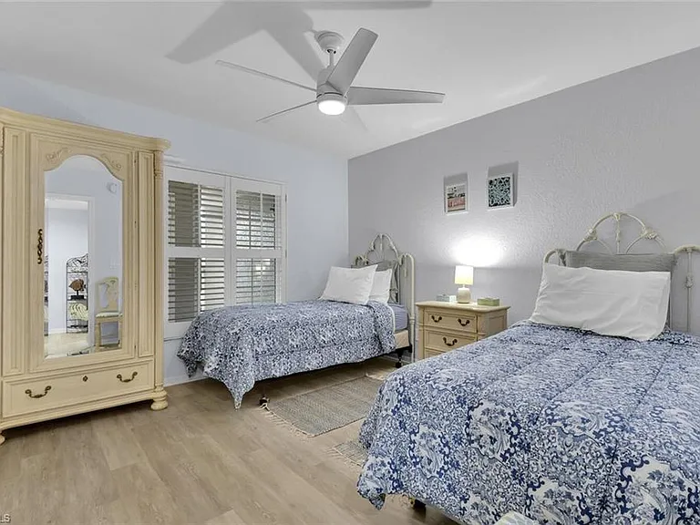 9101 Vanderbilt Dr #203 — Photo 14