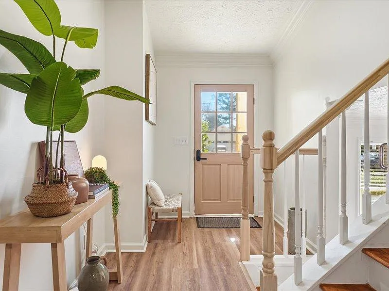 4 bed, 6.0 bath, 3148 sqft, $1,274 — Photo 4
