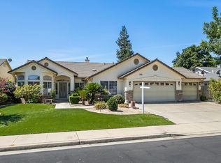 2390 Silverbrooke St, Kingsburg, CA 93631
