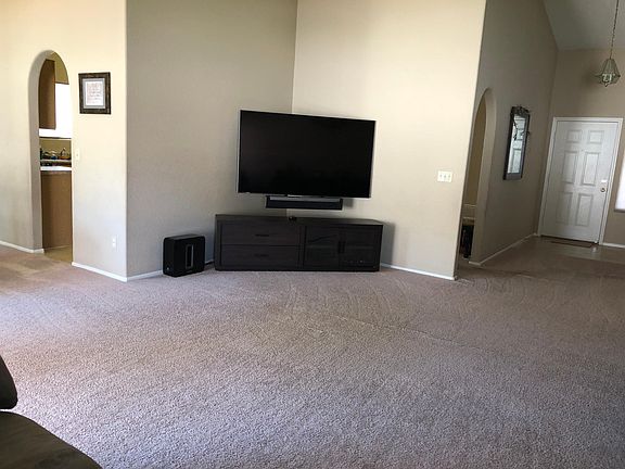 5th image of 7935 S New Abbey Dr