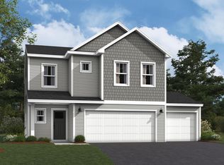 1040 Adamstown Dr, Rosemount, MN 55068