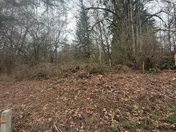 Hutchinson Rd, Rainier, OR 97048