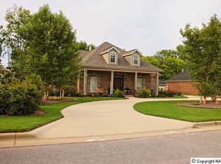 91 Little Creek Cir, Decatur, AL 35603