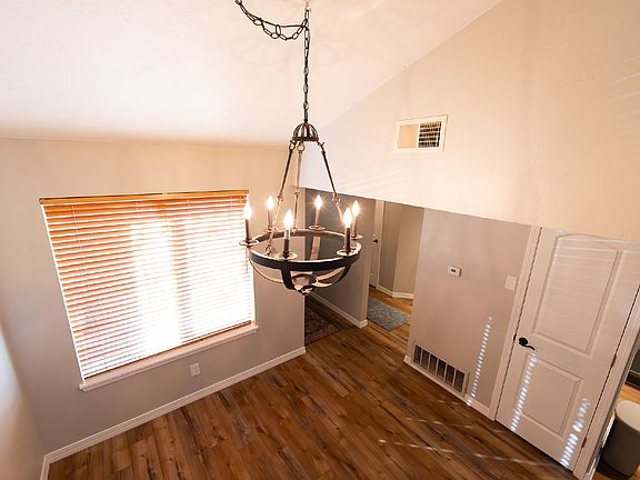 4th image of 5200 Villa View Dr APT 16D