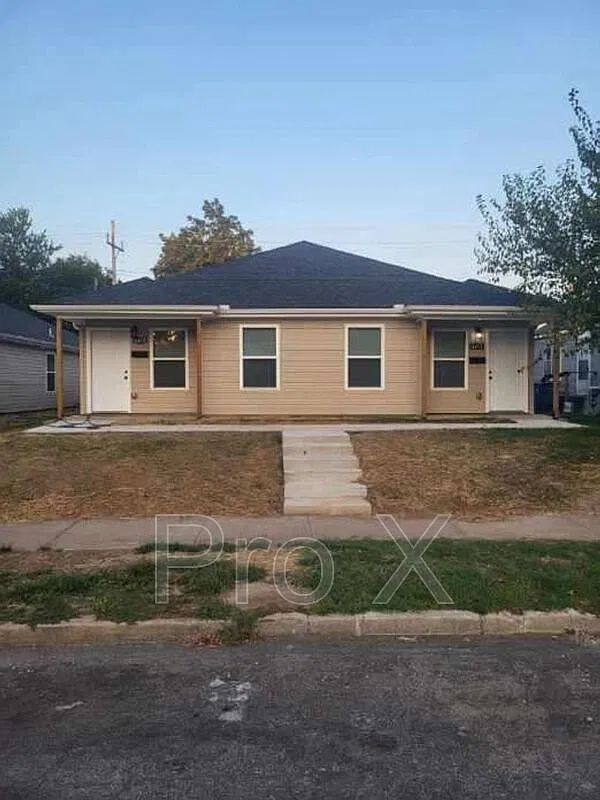 3 bed, 2.0 bath, 1200 sqft, $1,200 — Photo 1