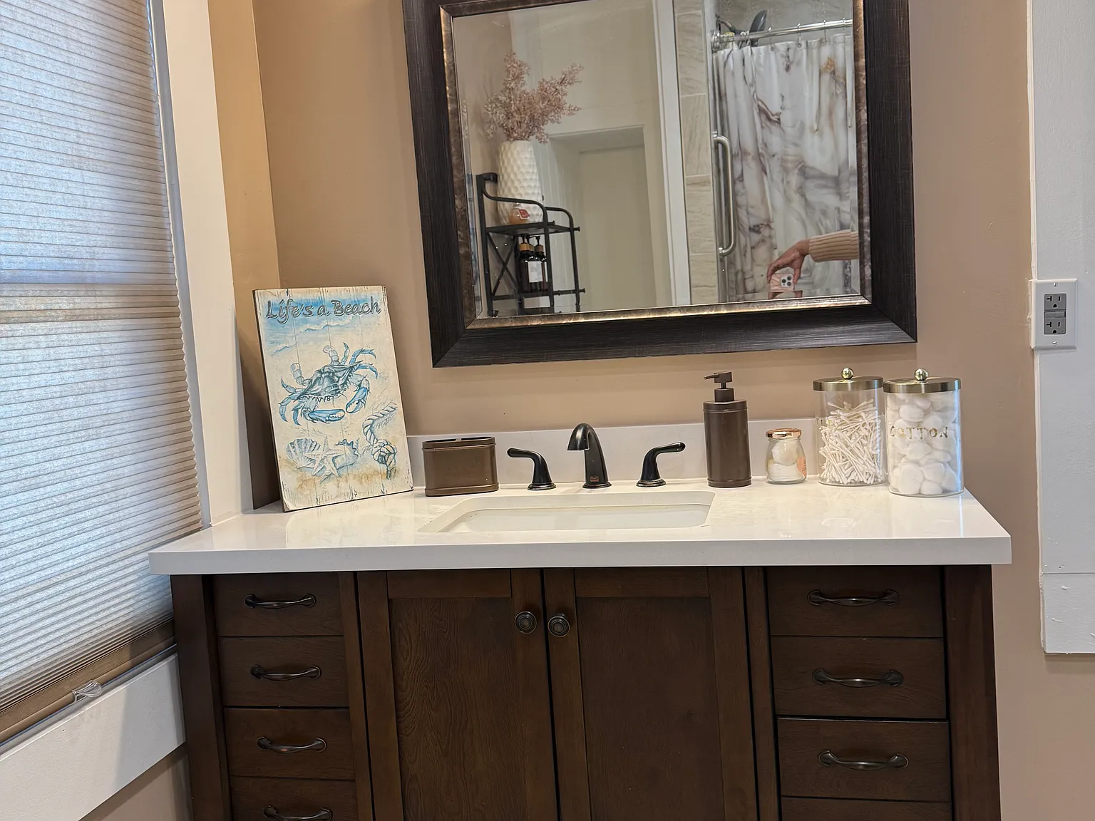 2 bed, 600 sqft, $2,100 — Photo 4