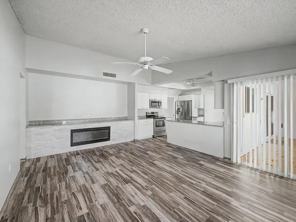 12714 W Crystal Lake Dr, Sun City West, AZ 85375