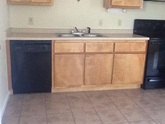 3rd image of 43 Webb Ct NE