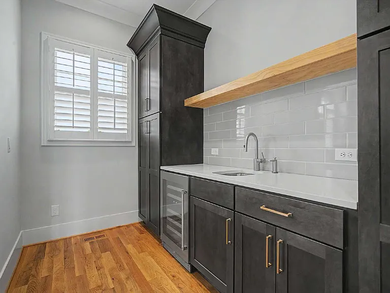 163 Park St — Photo 33