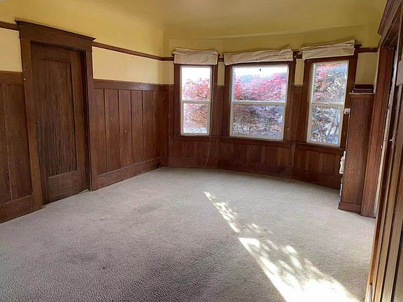 3rd image of 1608 Lincoln Ave