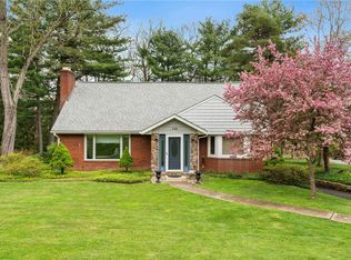 336 Forestwood Dr, Gibsonia, PA