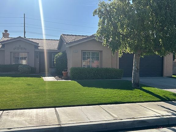 3rd image of 45510 Sunbrook Ln
