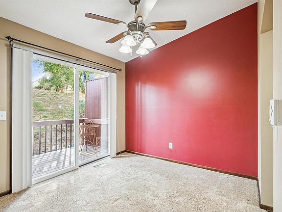 5th image of 4023 Lillie Ave APT 406