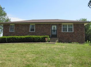 9480 State Route T, Amazonia, MO 64421