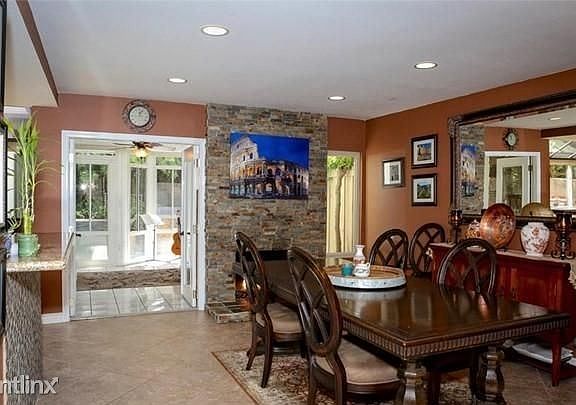 8eb17f06c5d9fb0af8b65c44626b4e54l-m10xd-w640_h480_q80