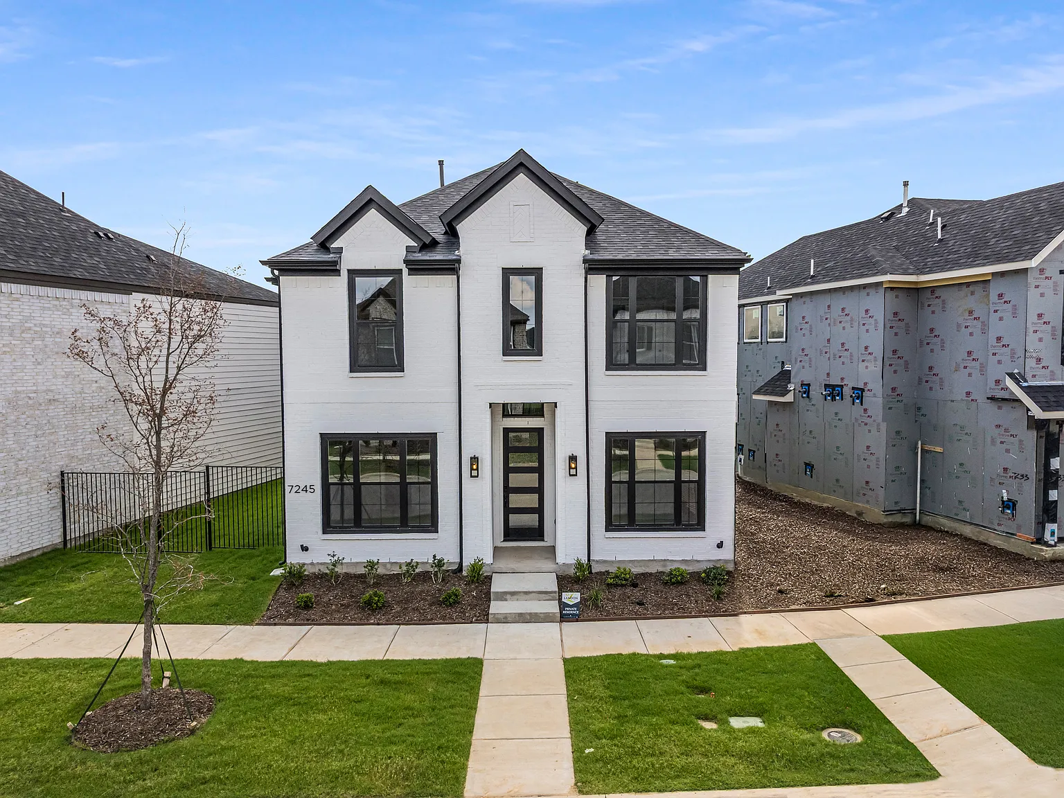 5 bed, 2698 sqft, $3,800 — Photo 1