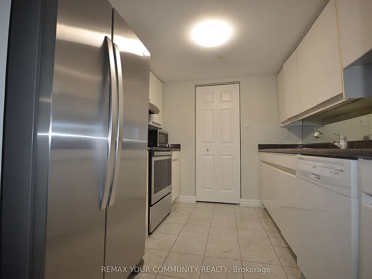 33 University Ave #1504 — Photo 4