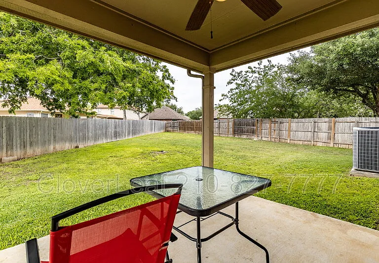 229 Hereford St — Photo 28