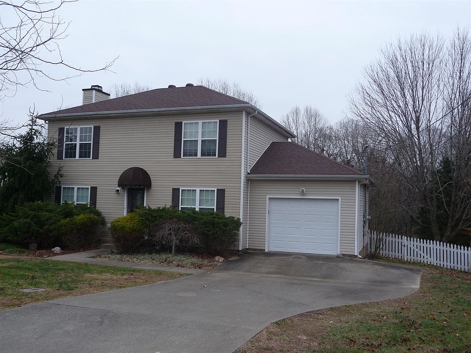 1st image of 743 Cloud Dr