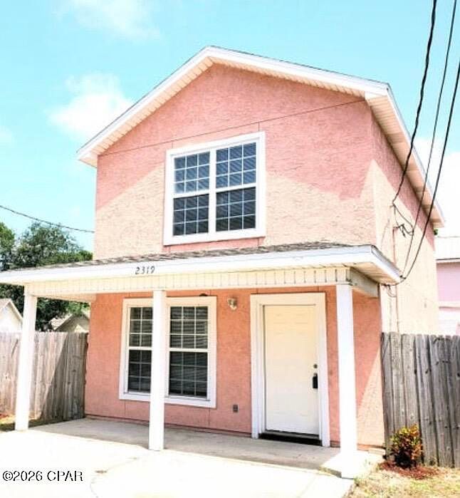 1st image of 2319 Beech St