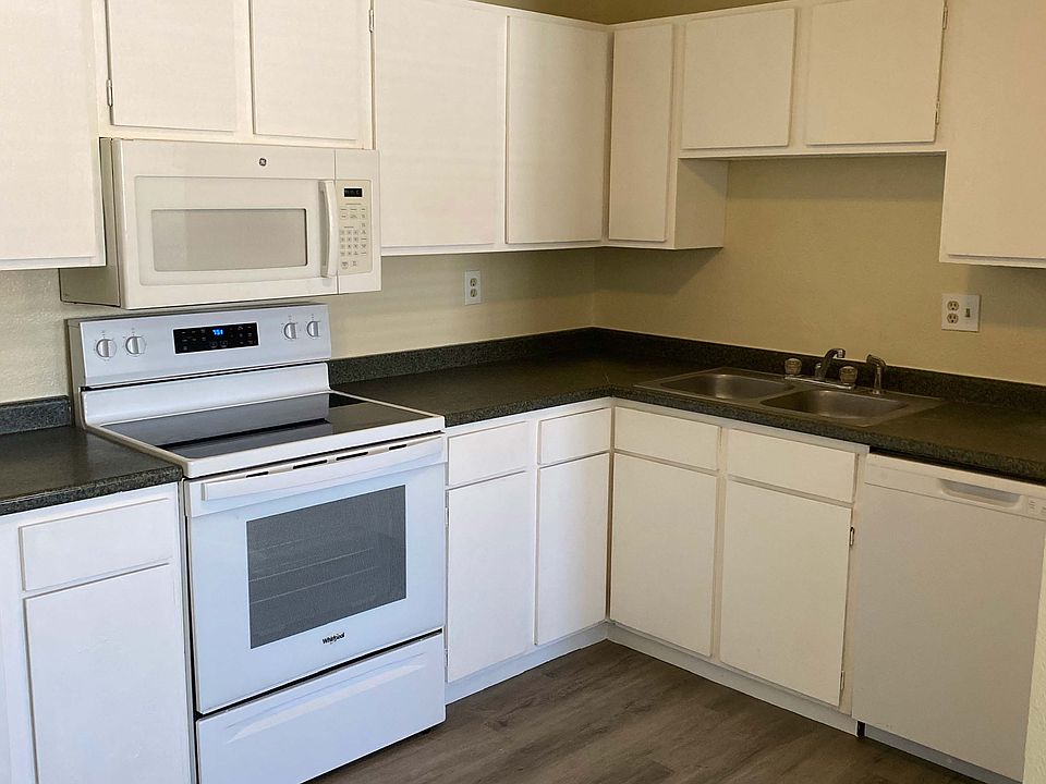 Closer view of the kitchen