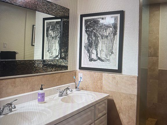 4th image of 1355 N Sierra Bonita Ave APT 414